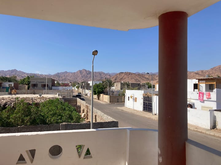 30f8103a-40a1-4bf1-80b5-9d8f28cafa18