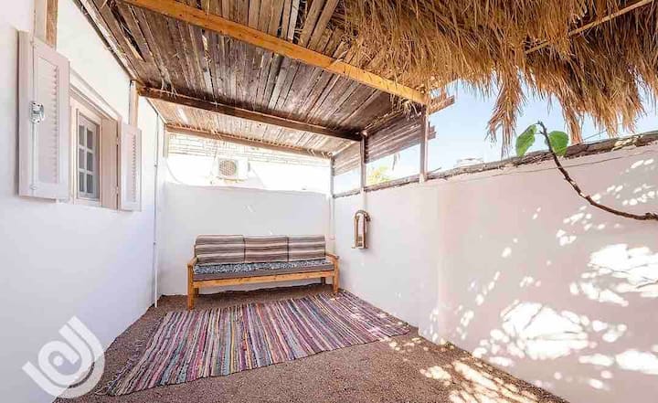 8584f9bd-dc14-4535-bda8-fe37cfa84c8b (1)