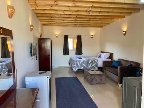 ae6d49d4-7d4c-4150-9584-7f1dc35a679d (2)