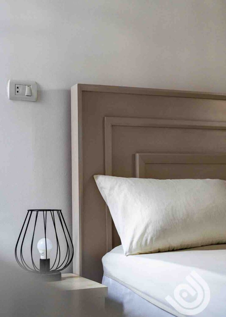 c5ae3045-d738-43b5-a974-b505198e8429