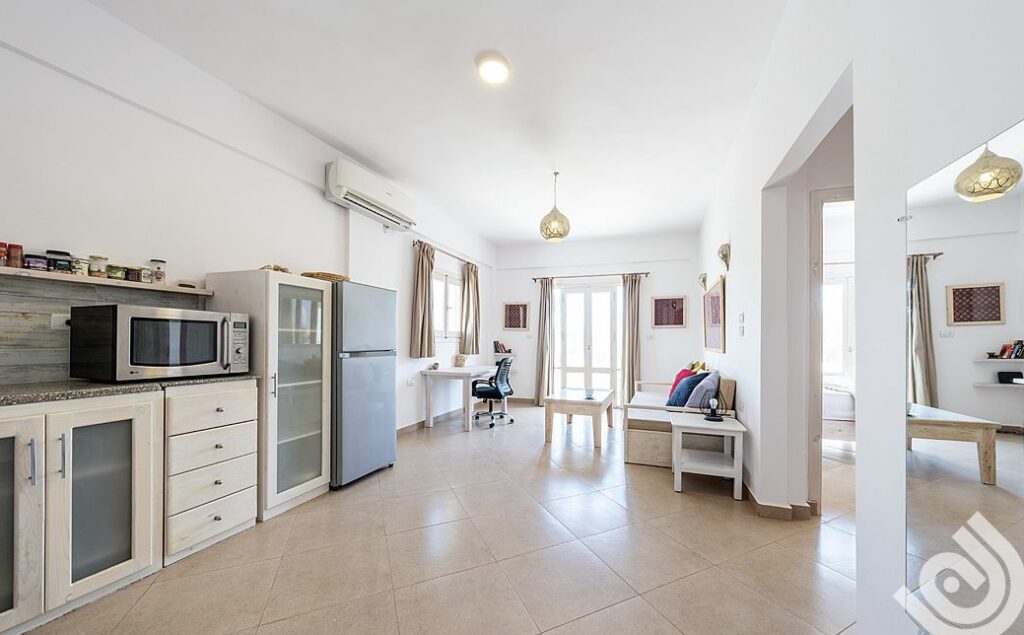 e2544e26-d533-450d-a1a7-bbb87d3f6143